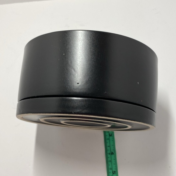 Low profile with built in drip saucer succulent pot. - Picture 6 of 6